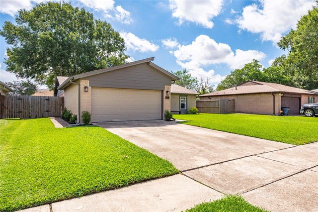 306 Morningside Drive, League City, TX 77573