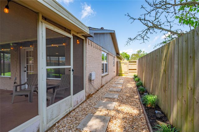 306 Morningside Drive, League City, TX 77573