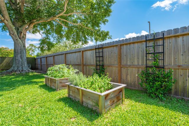 306 Morningside Drive, League City, TX 77573