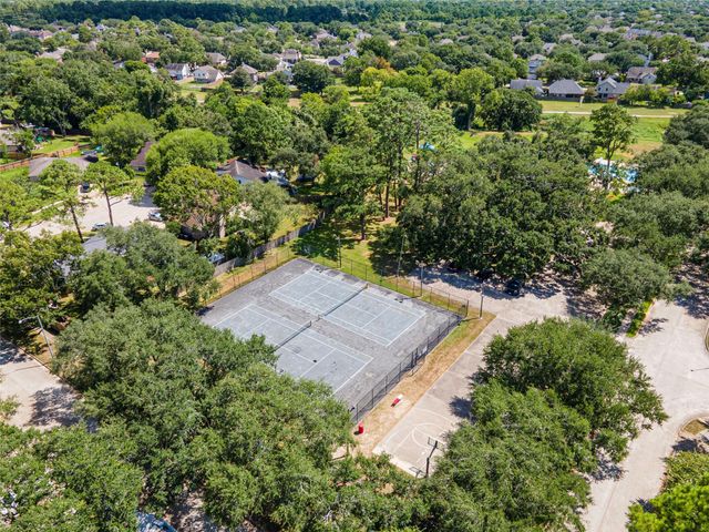 306 Morningside Drive, League City, TX 77573