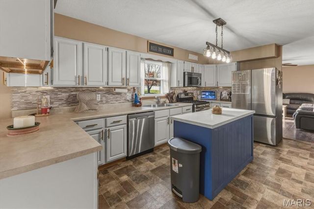 113 Jefferson Drive, Waterloo, IL 62298