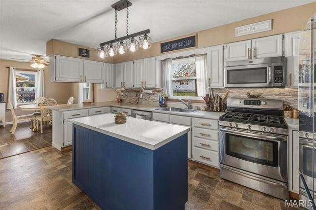 113 Jefferson Drive, Waterloo, IL 62298