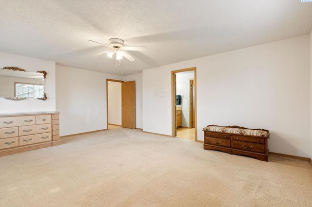 216 W 50th, Kennewick, WA 99337