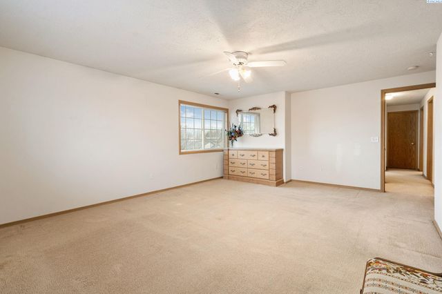 216 W 50th, Kennewick, WA 99337