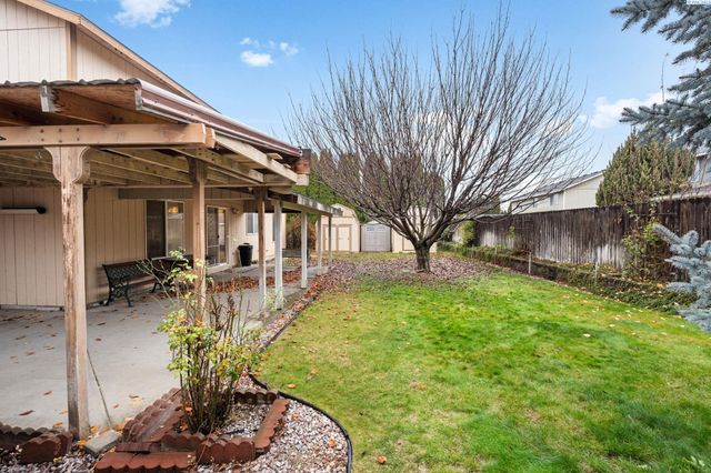 216 W 50th, Kennewick, WA 99337