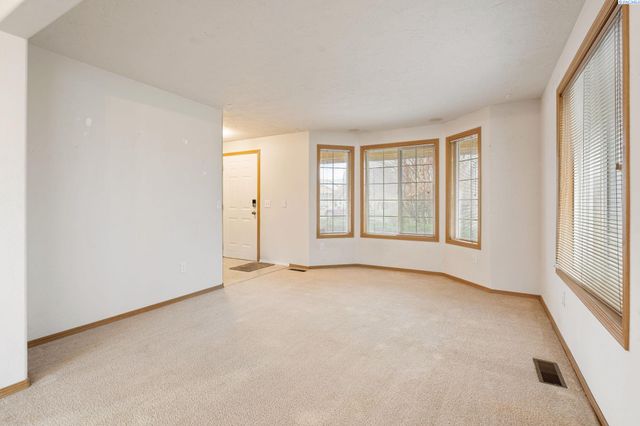 216 W 50th, Kennewick, WA 99337