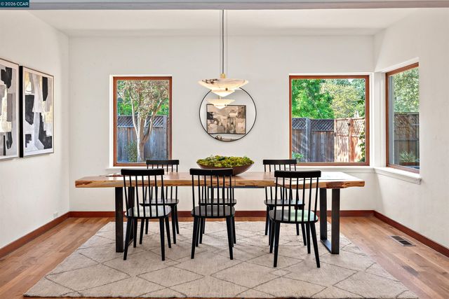 1301 Dewing Ln, Walnut Creek, CA 94595