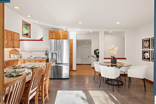 1301 Dewing Ln, Walnut Creek, CA 94595