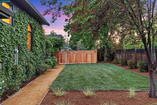 1301 Dewing Ln, Walnut Creek, CA 94595