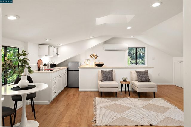 1301 Dewing Ln, Walnut Creek, CA 94595