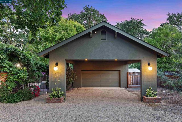 1301 Dewing Ln, Walnut Creek, CA 94595