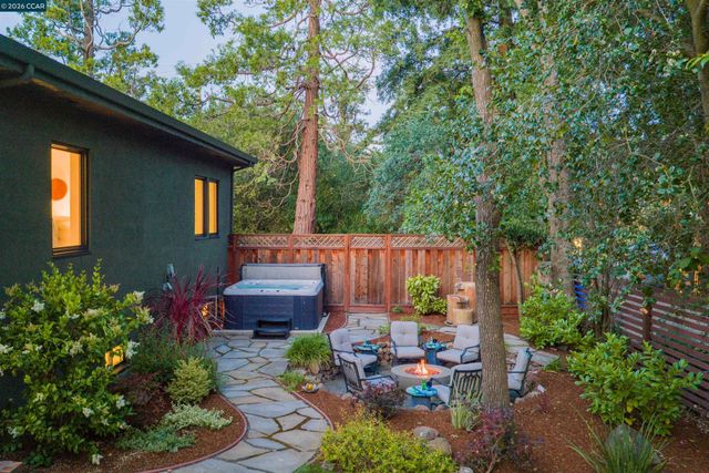 1301 Dewing Ln, Walnut Creek, CA 94595