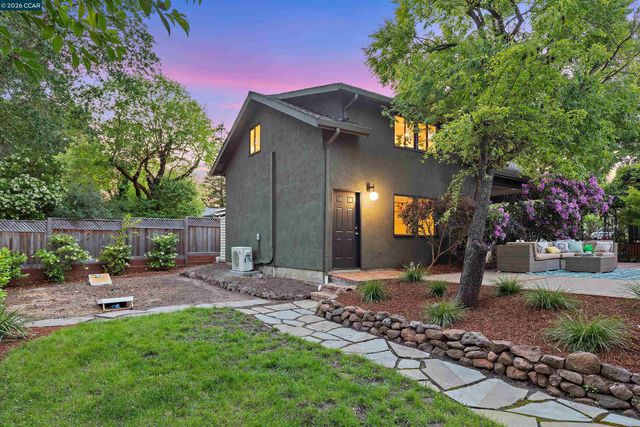 1301 Dewing Ln, Walnut Creek, CA 94595