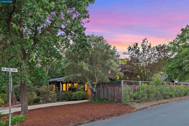 1301 Dewing Ln, Walnut Creek, CA 94595