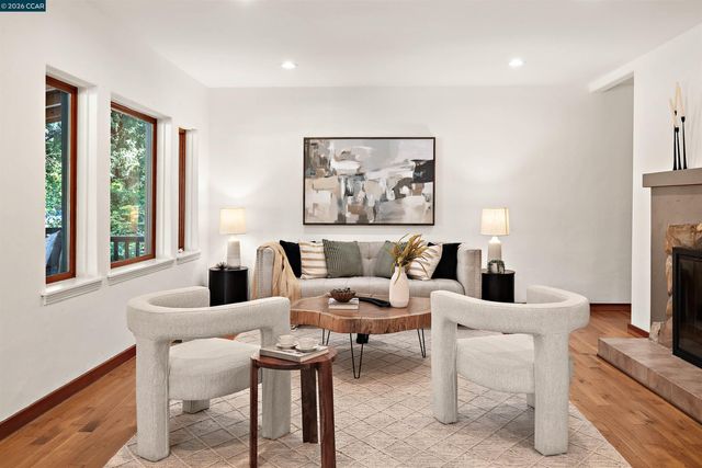 1301 Dewing Ln, Walnut Creek, CA 94595