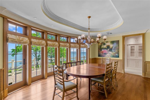 5 Decatur Avenue, Jamestown, RI 02835