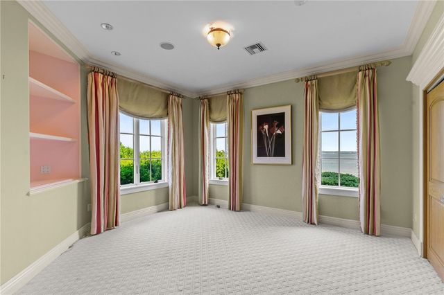 5 Decatur Avenue, Jamestown, RI 02835