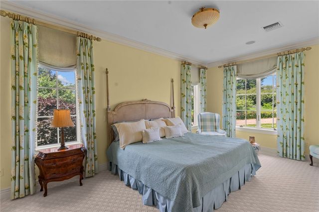 5 Decatur Avenue, Jamestown, RI 02835