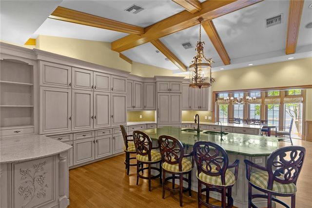 5 Decatur Avenue, Jamestown, RI 02835
