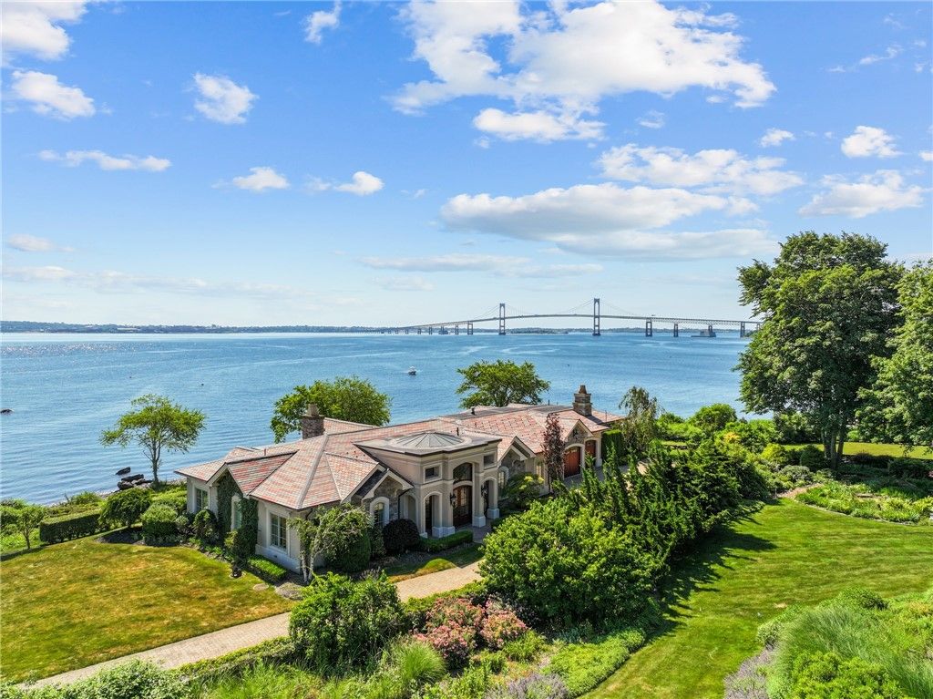 5 Decatur Avenue, Jamestown, RI 02835