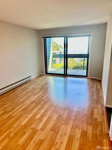 5177 Diamond Heights Boulevard 113, San Francisco, CA 94131