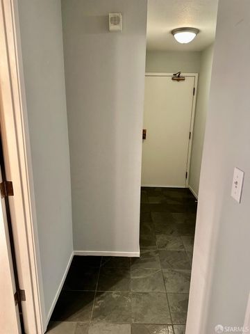 5177 Diamond Heights Boulevard 113, San Francisco, CA 94131