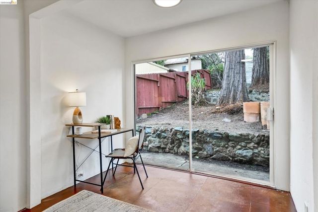 7603 7603 Terrace Dr, El Cerrito, CA 94530