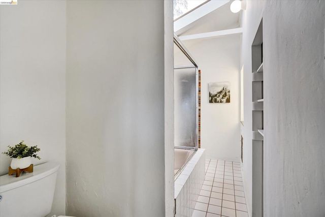 7603 7603 Terrace Dr, El Cerrito, CA 94530