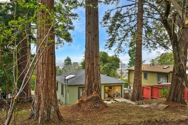 7603 7603 Terrace Dr, El Cerrito, CA 94530