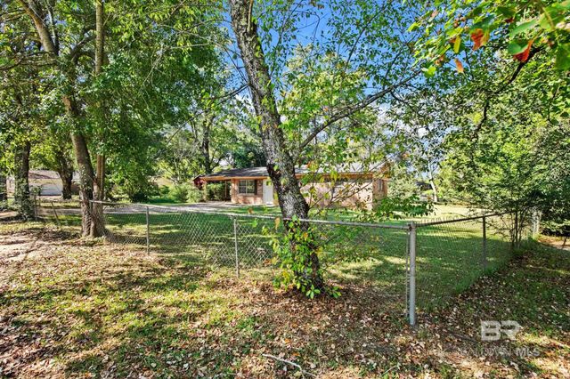 605 Dow Court, Bay Minette, AL 36507