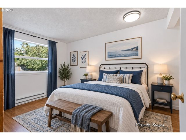 610 Se ELM St, Dundee, OR 97115