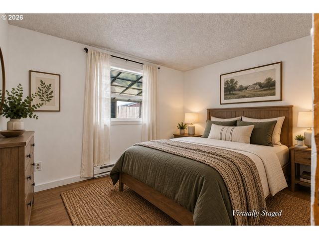 610 Se ELM St, Dundee, OR 97115