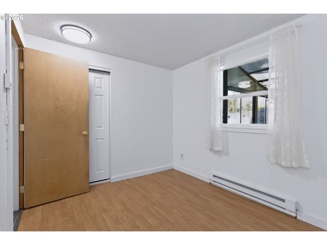 610 Se ELM St, Dundee, OR 97115