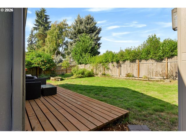 610 Se ELM St, Dundee, OR 97115