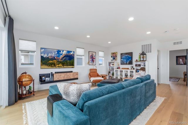 6306 N Elmira Court, Denver, CO 80238