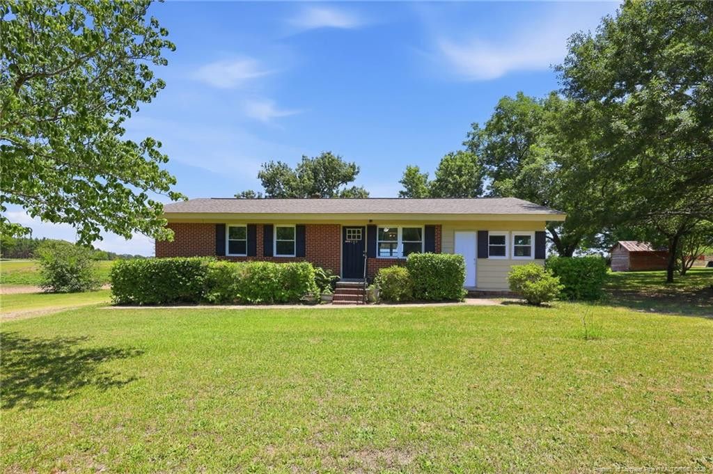 105 Watson Lake Drive, Broadway, NC 27505