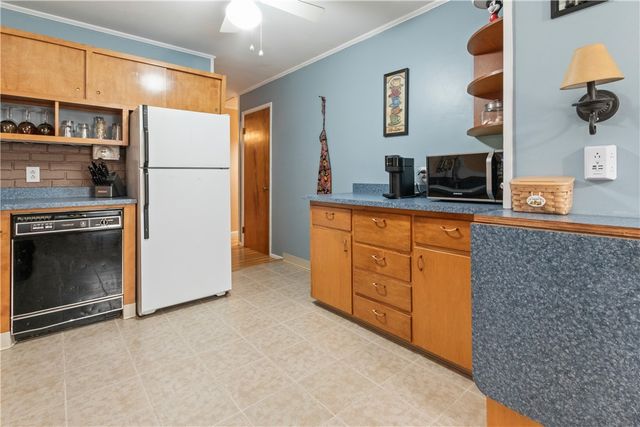 33 Bennett Street, Geneva City, NY 14456