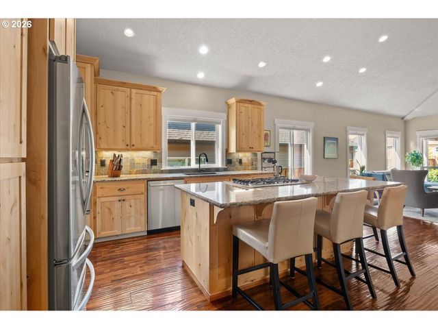 3915 TAYSIDE St, Salem, OR 97302
