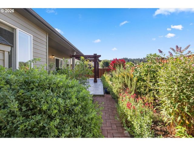 3915 TAYSIDE St, Salem, OR 97302