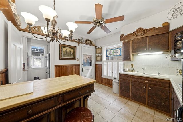 82 Bidwell Parkway, Buffalo, NY 14222