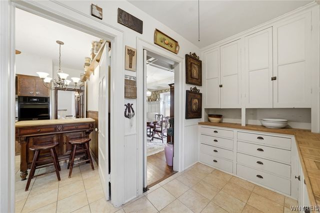 82 Bidwell Parkway, Buffalo, NY 14222