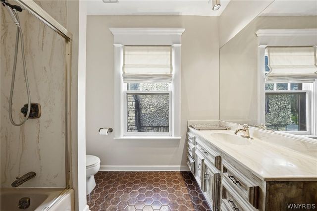 82 Bidwell Parkway, Buffalo, NY 14222