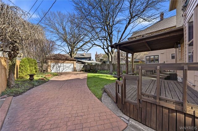 82 Bidwell Parkway, Buffalo, NY 14222