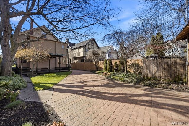82 Bidwell Parkway, Buffalo, NY 14222