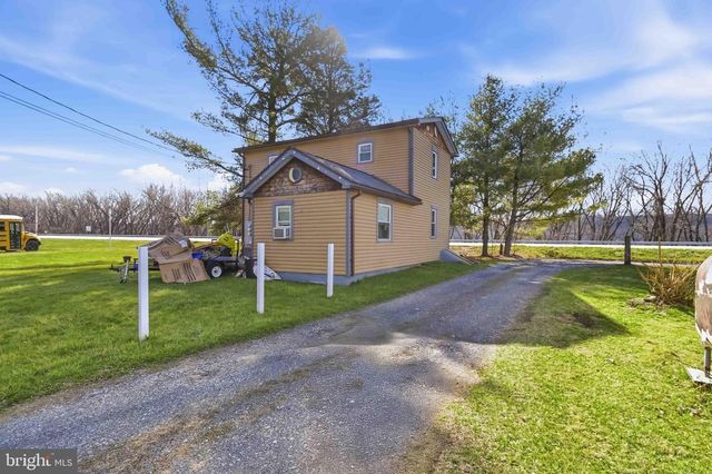 3220 SUSQUEHANNA TRL, Duncannon, PA 17020