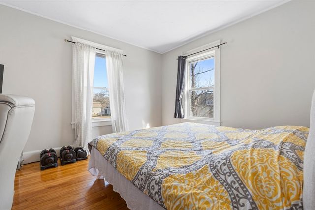 173 Greenmont Ave, Dracut, MA 01826