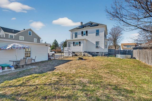 173 Greenmont Ave, Dracut, MA 01826