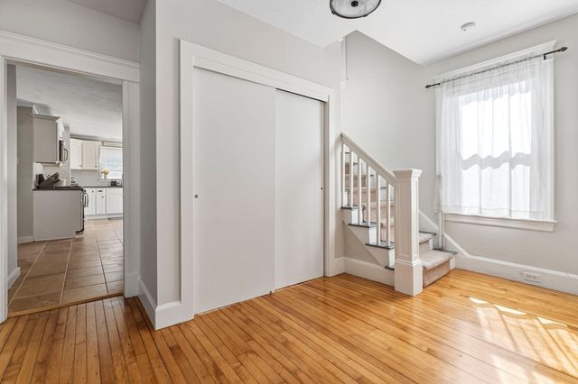 173 Greenmont Ave, Dracut, MA 01826