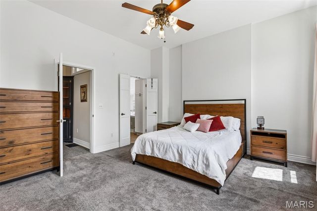 2011 Victor Street, St Louis, MO 63104