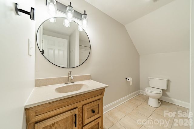 1002 W 2nd Avenue, Gastonia, NC 28052